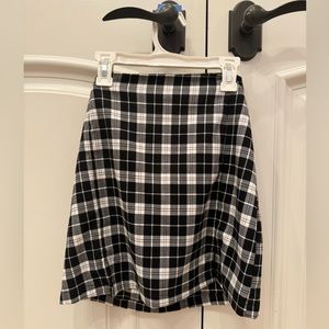 Brandy Melville Checkered Skirt